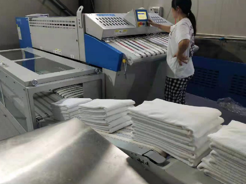 铜川巾类折叠机-02